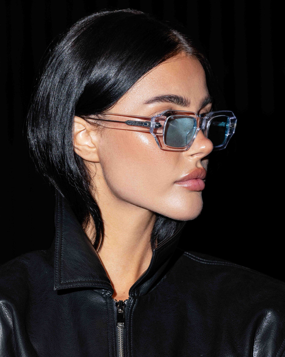Transparent and Silver - Light Blue / Transparent et Argent - Lumière bleu / Sunglasses / Solaire
