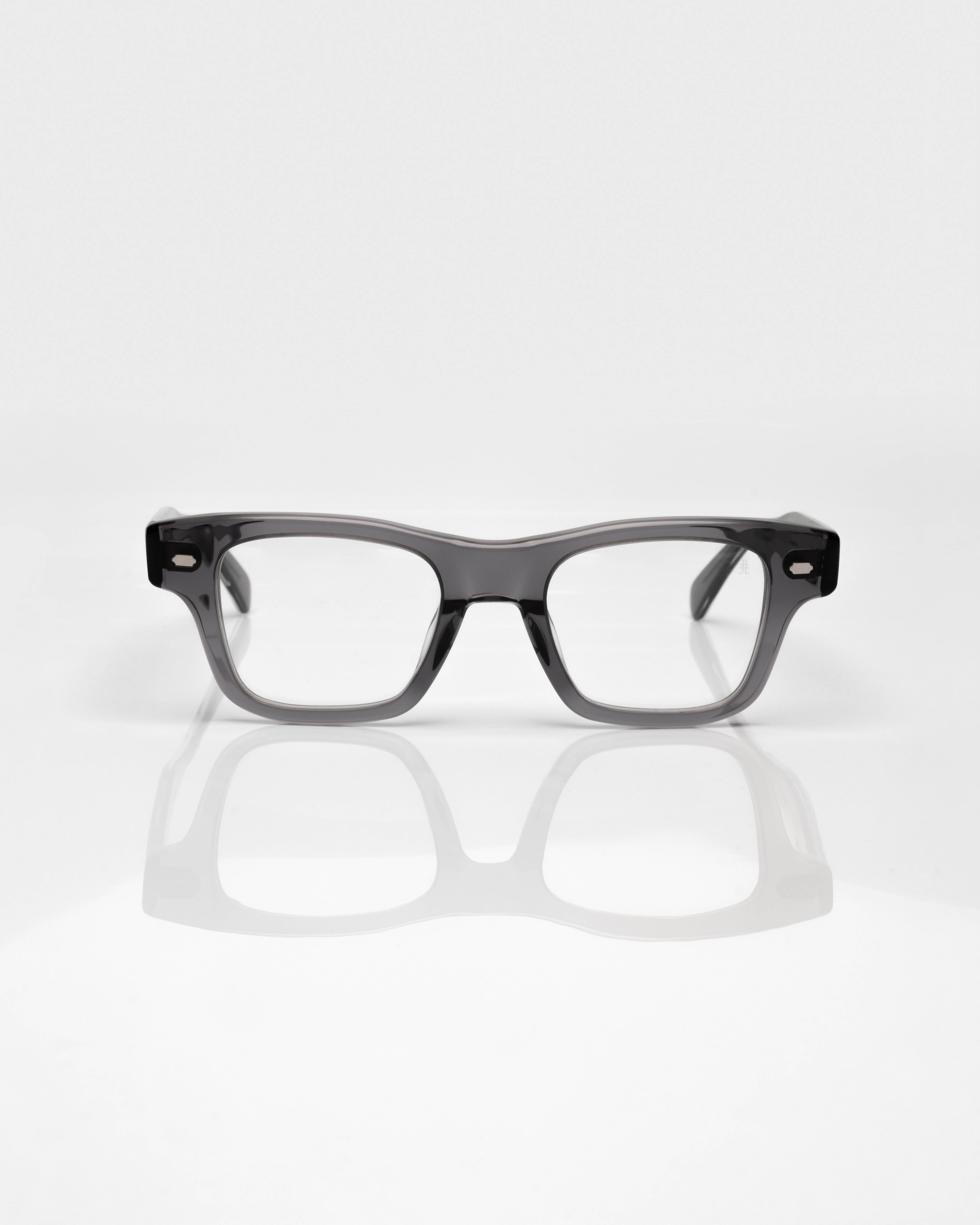 Grey transparent and Silver / Gris transparent et Argent / Optics / Optique
