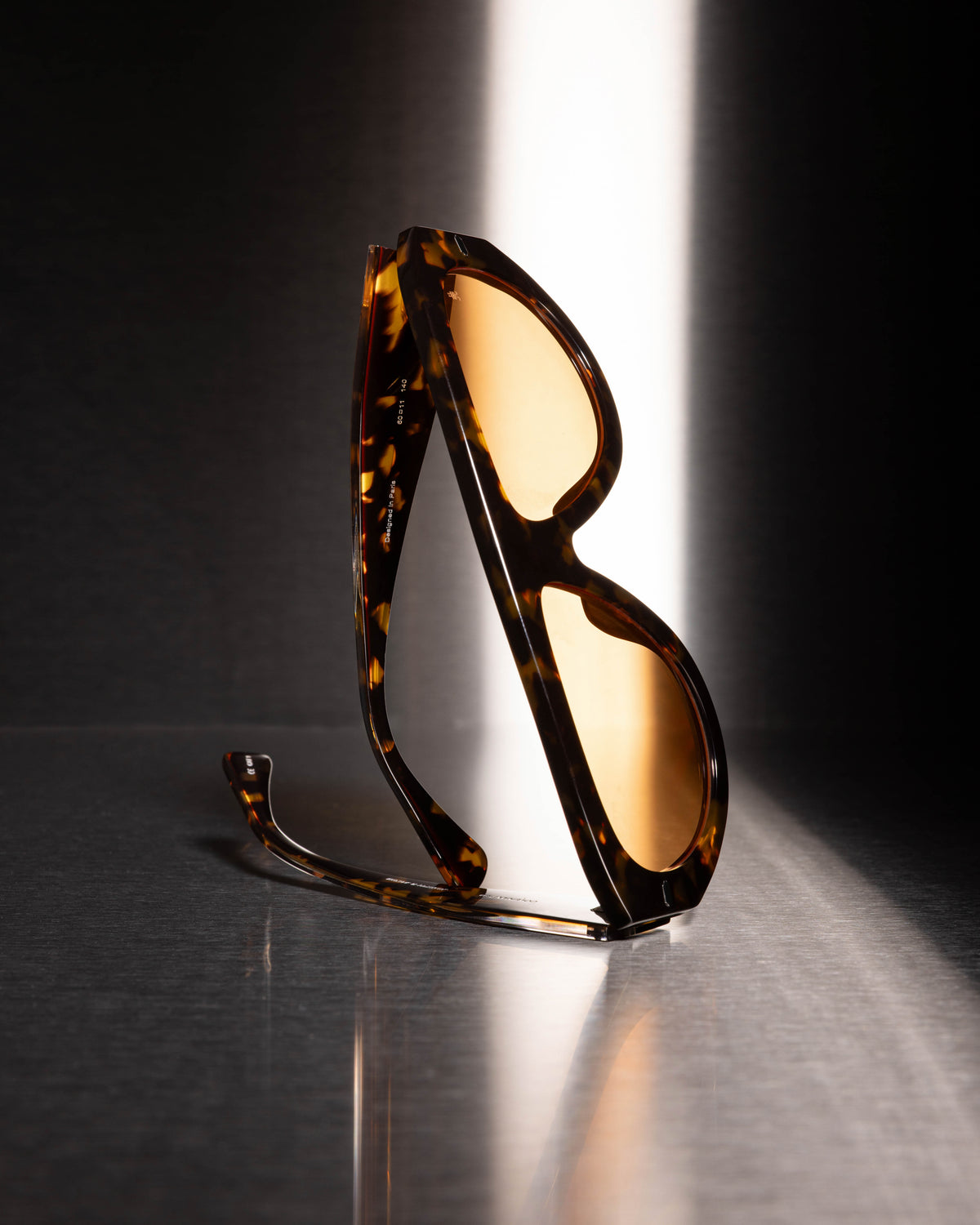 Dark Tortoise and Silver - Orange /Écaille et Argent - Orange / Sunglasses / Solaire