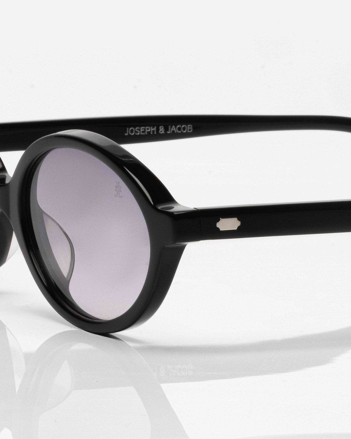 Black and Silver - Gradient Grey / Noir et Argent - Dégradé Gris / Sunglasses / Solaire