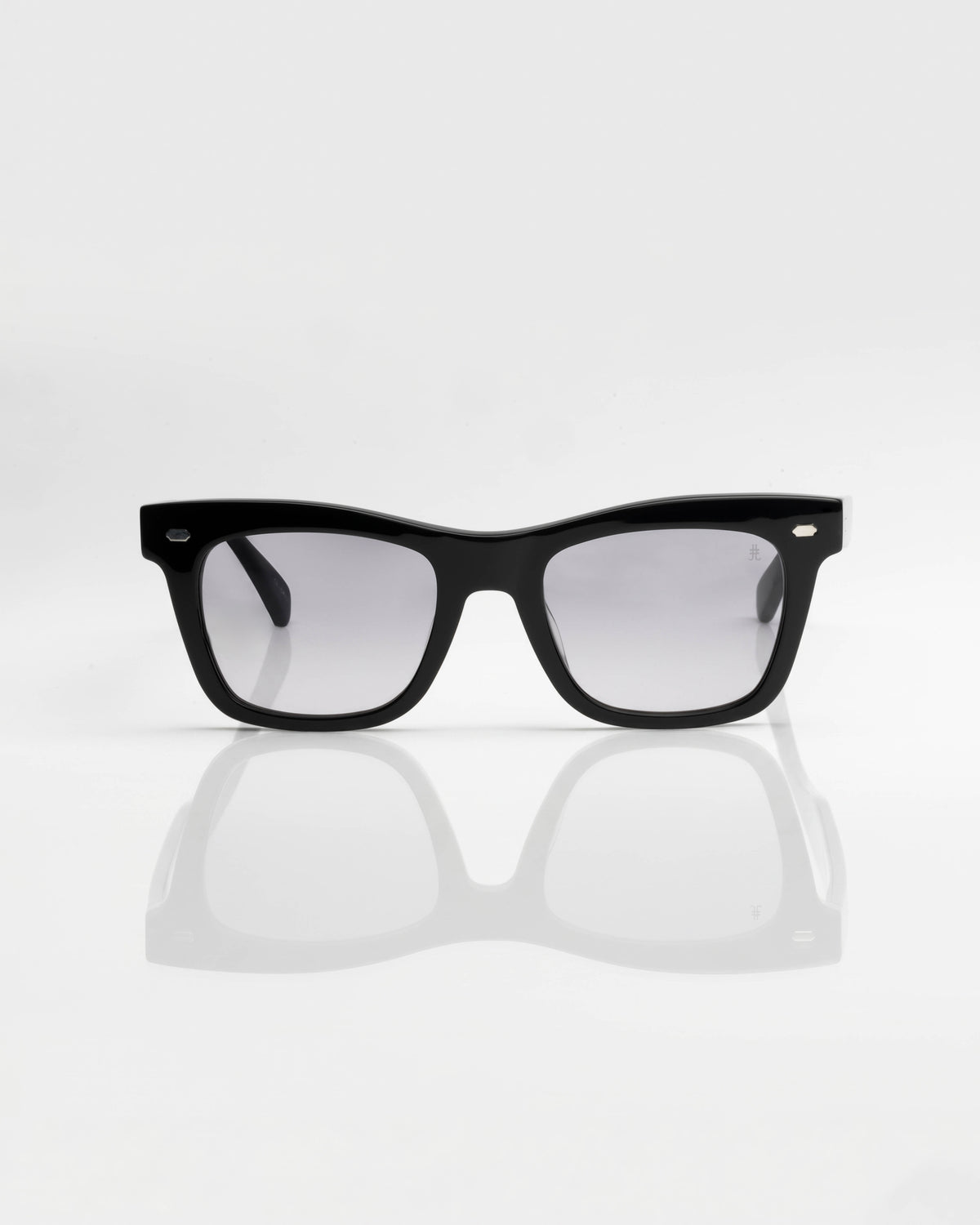 Black and Silver - Gradient Grey / Noir et Argent - Dégradé Gris / Sunglasses / Solaire