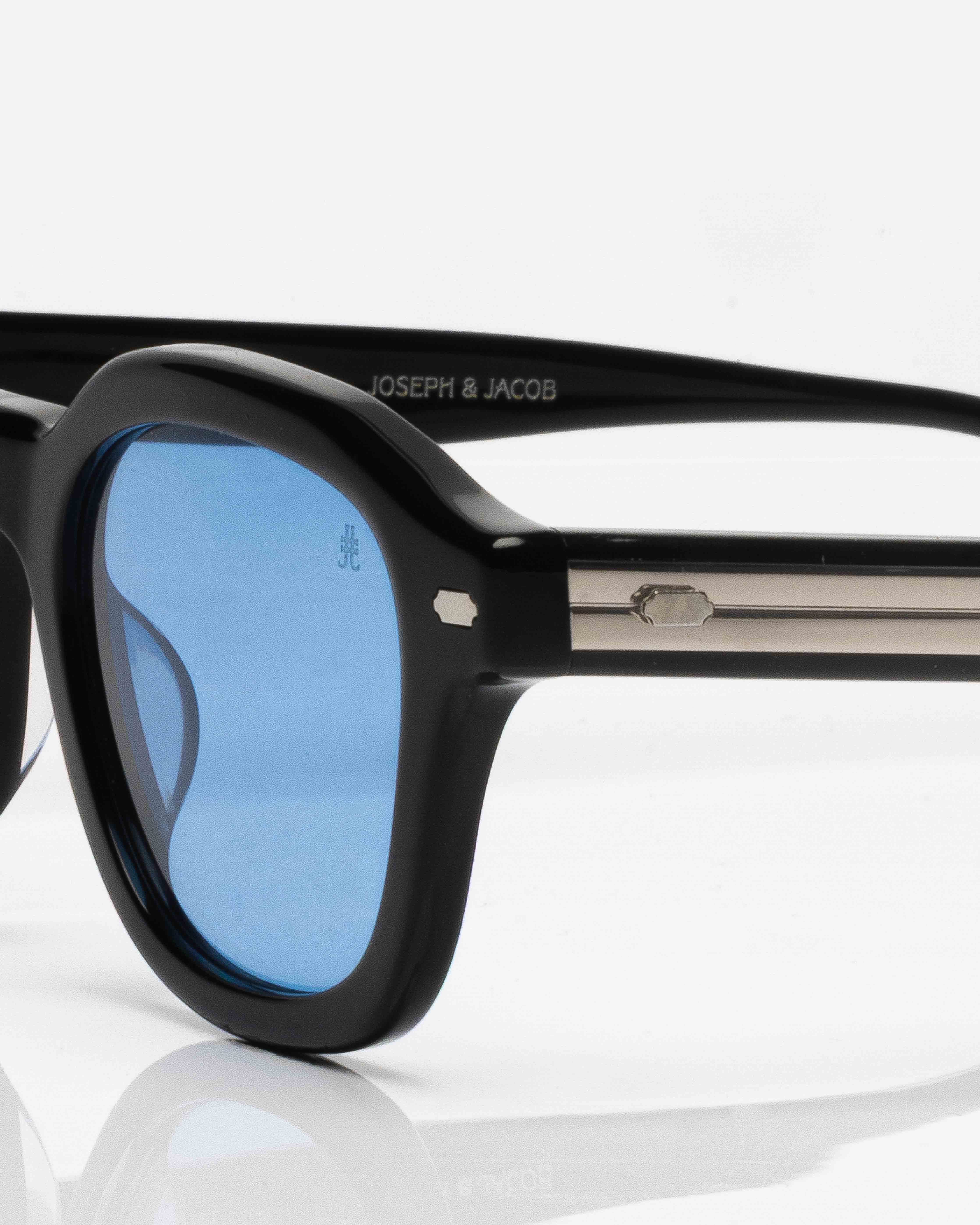 Black and Silver - Blue / Noir et Argent - Bleus / Sunglasses / Solaire