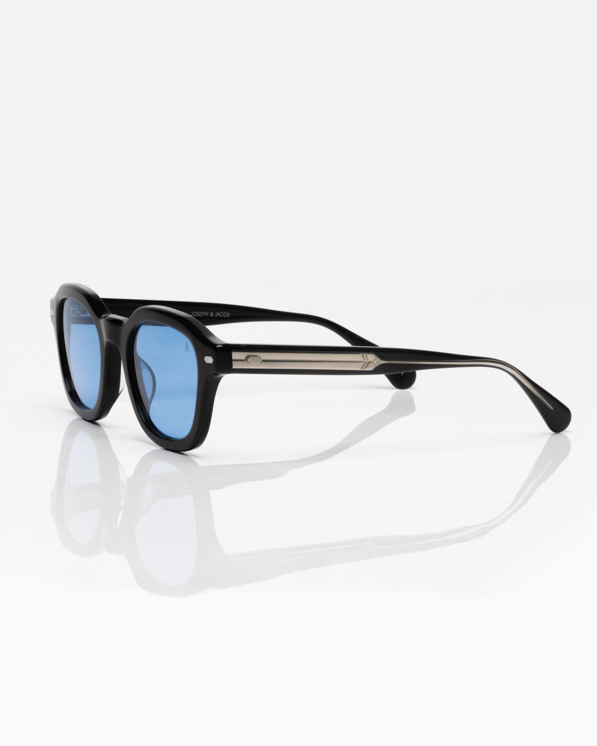 Black and Silver - Blue / Noir et Argent - Bleus / Sunglasses / Solaire