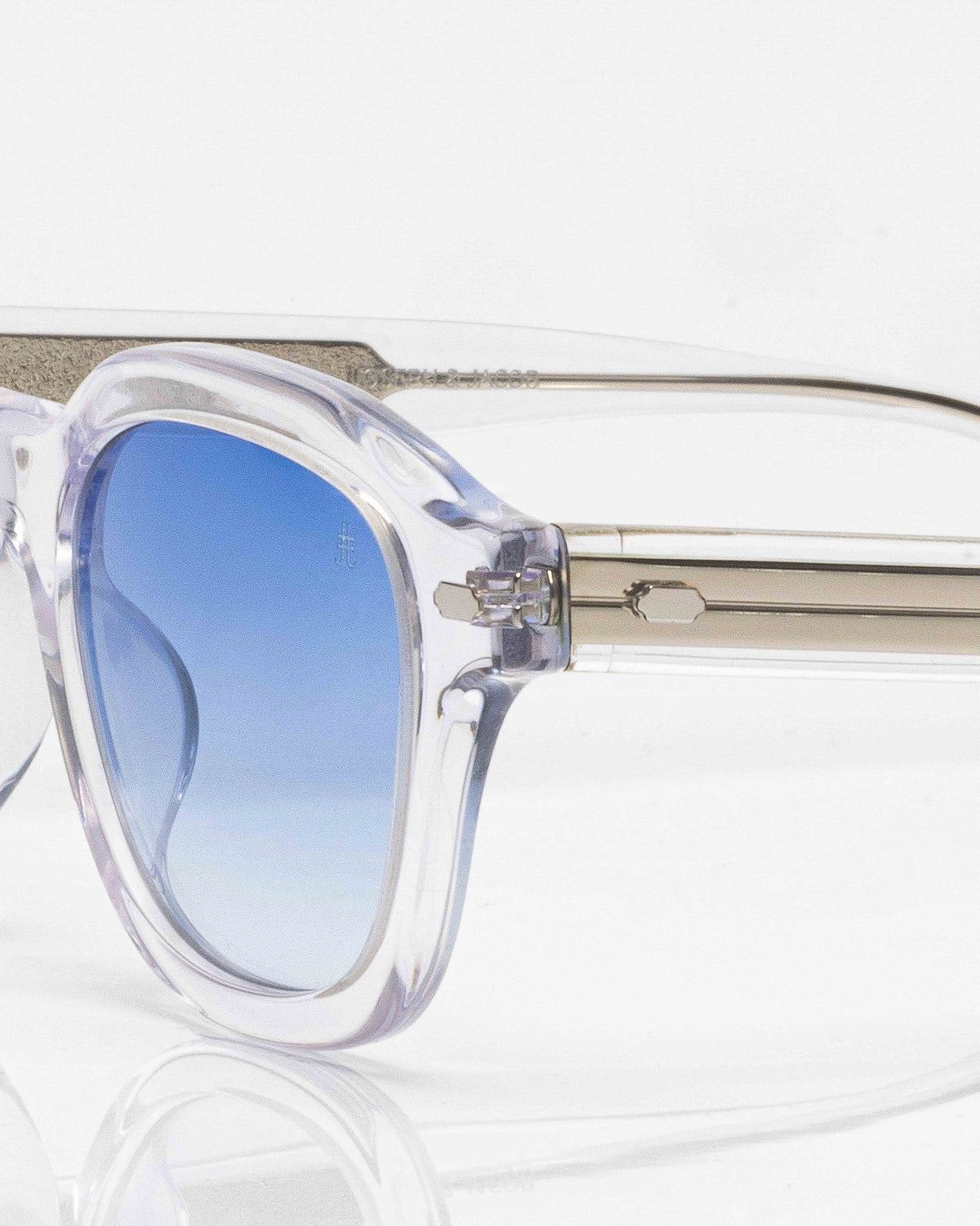 Transparent and Silver - Gradient Blue / Transparent et Argent - Dégradé bleu / Sunglasses / Solaire