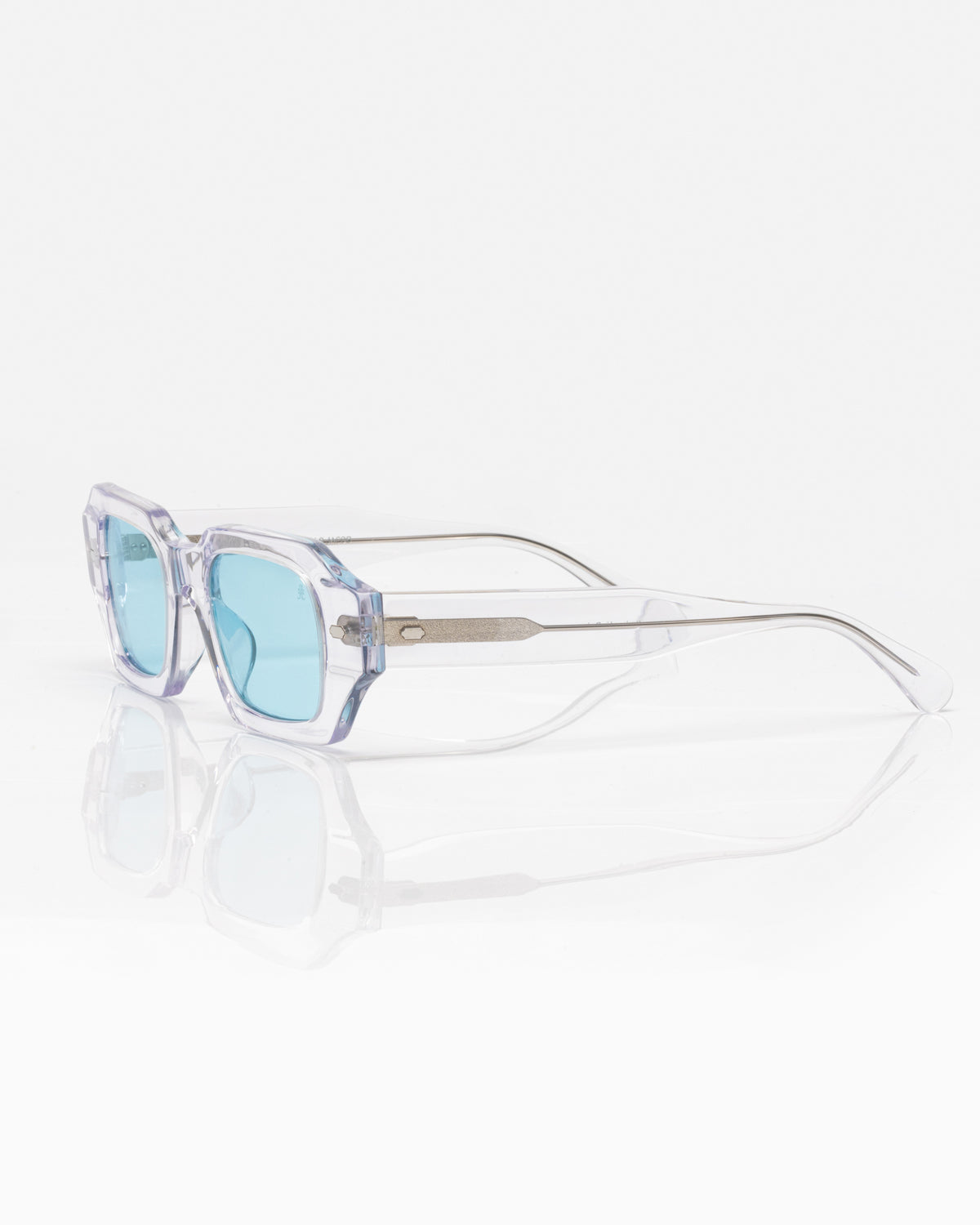 Transparent and Silver - Light Blue / Transparent et Argent - Lumière bleu / Sunglasses / Solaire