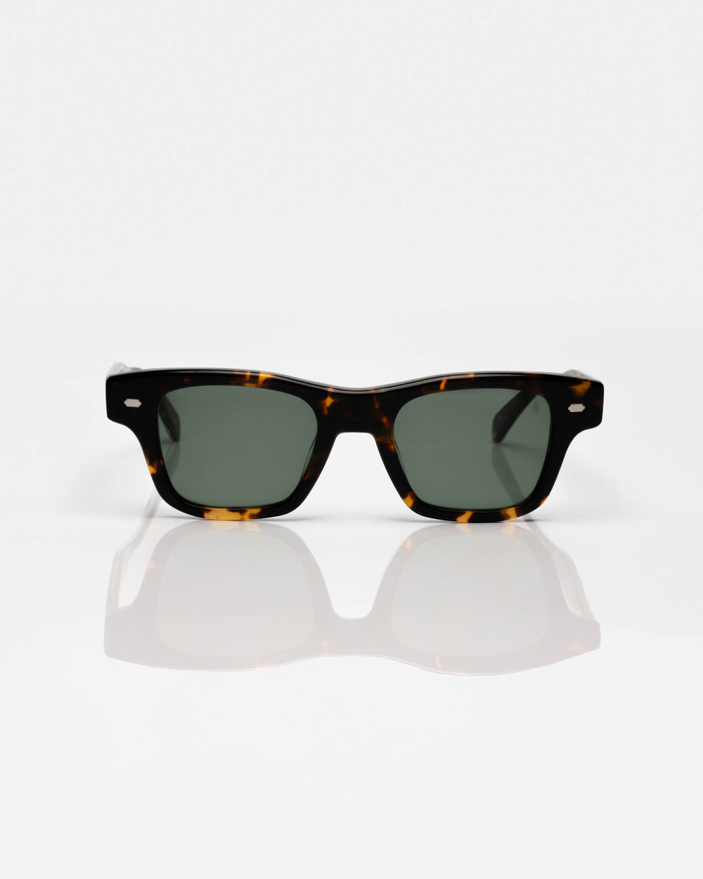 Dark Tortoise and Silver - Green / 
Écaille et Argent - Vert / Sunglasses / Solaire