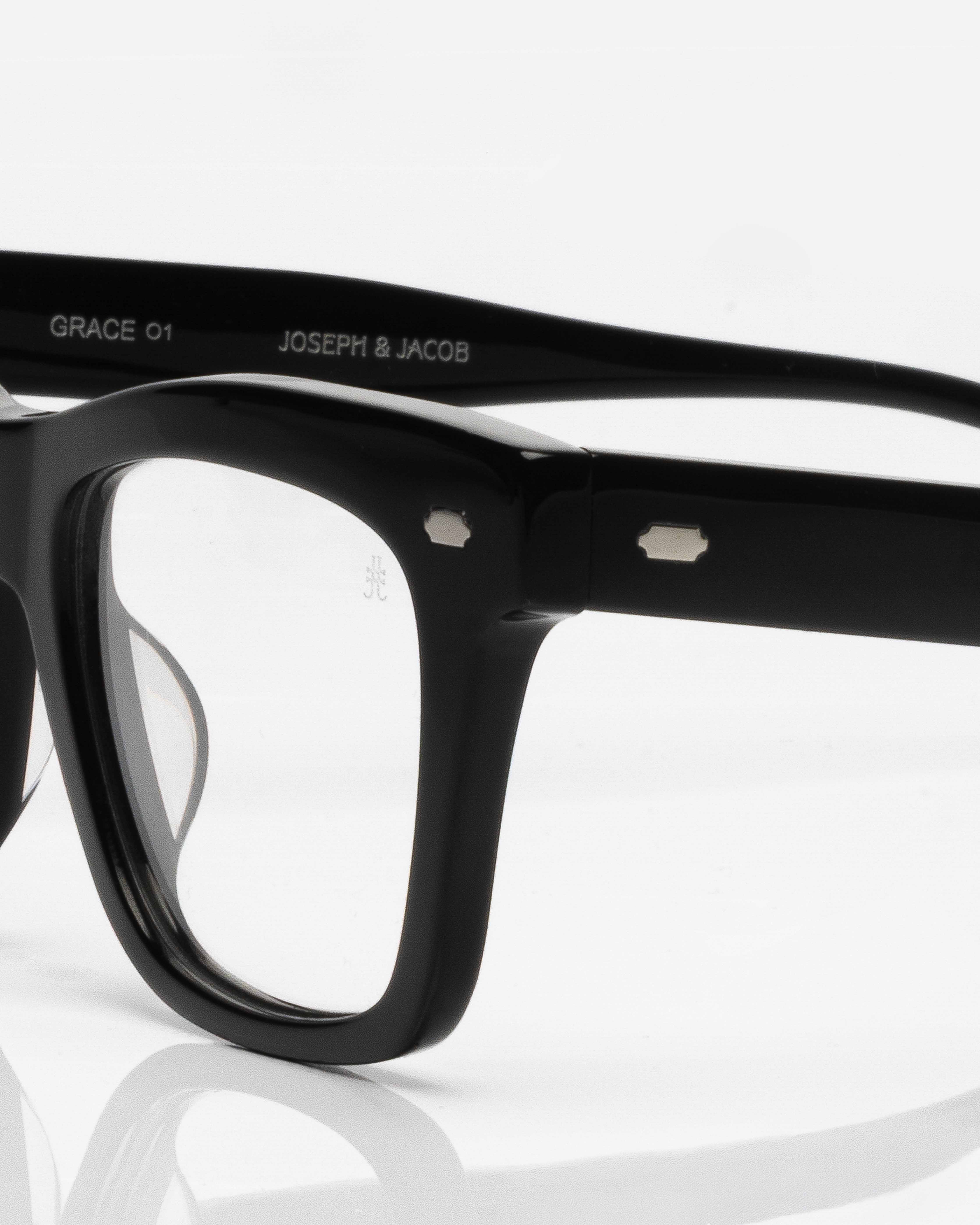 Black and Silver / Noir et Argent / Optics / Optique