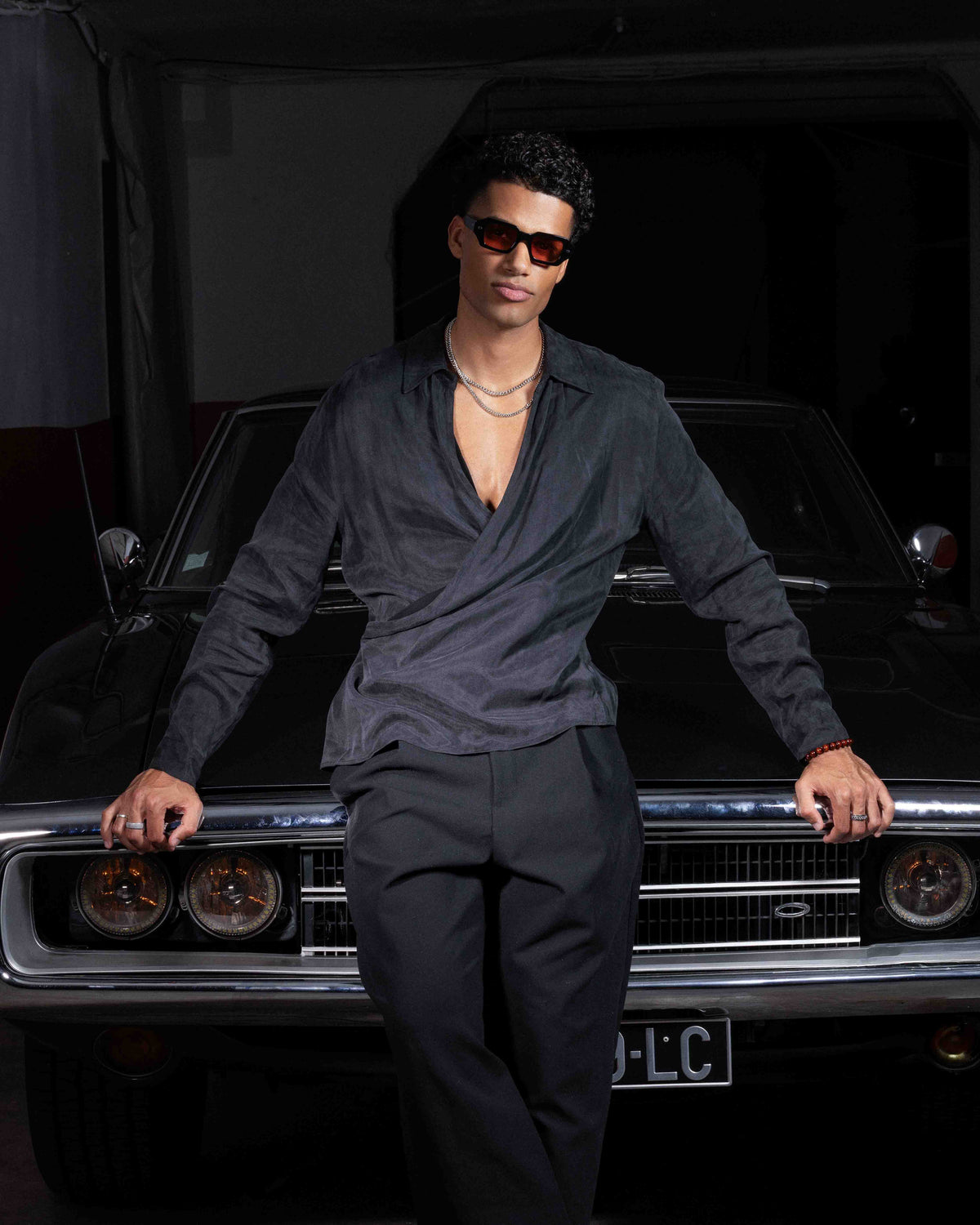 Black and Silver - Gradient Red / Noir et Argent - Dégradé rouge / Sunglasses / Solaire